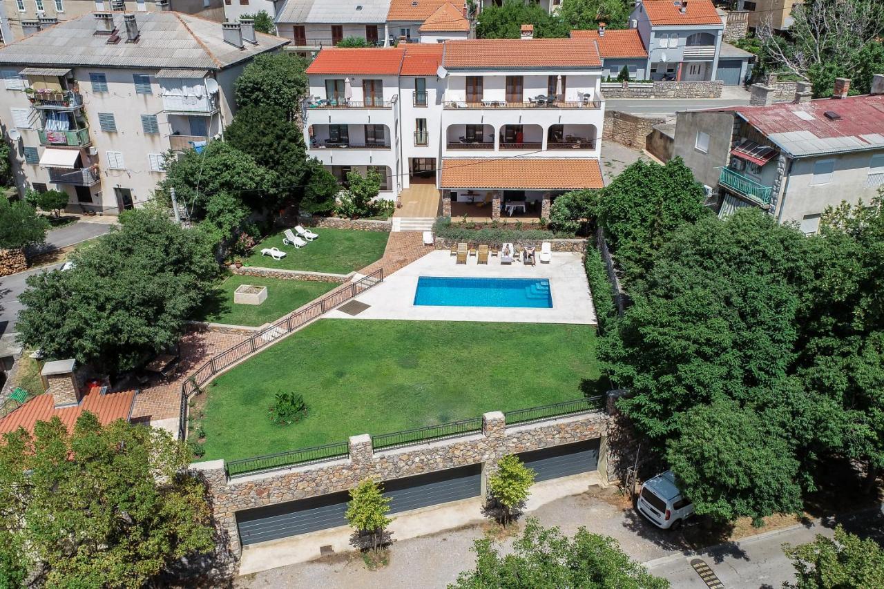 סנג' Guesthouse Ruza מראה חיצוני תמונה