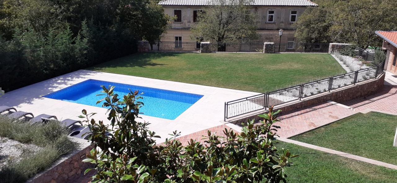 סנג' Guesthouse Ruza מראה חיצוני תמונה
