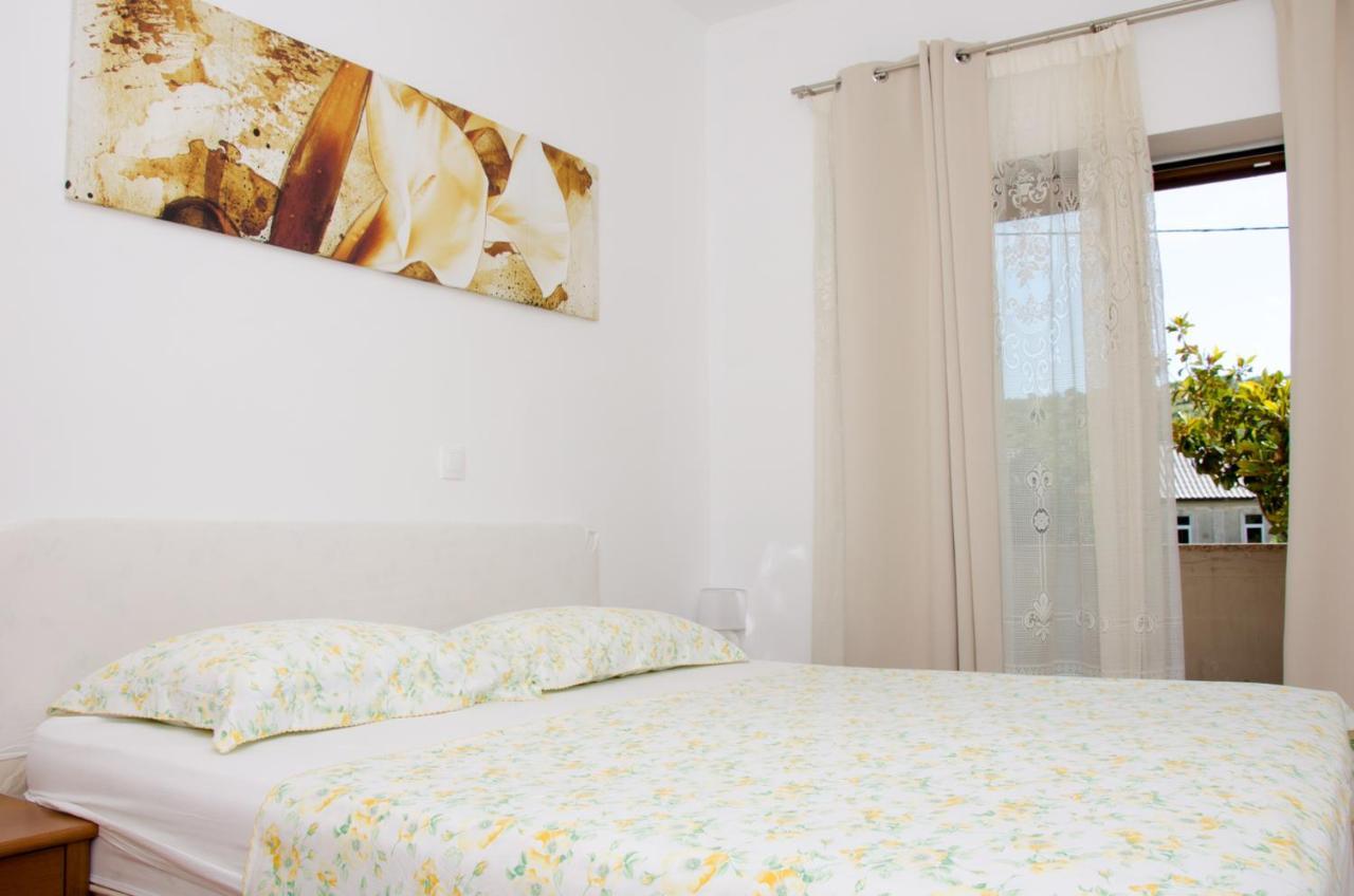 סנג' Guesthouse Ruza מראה חיצוני תמונה