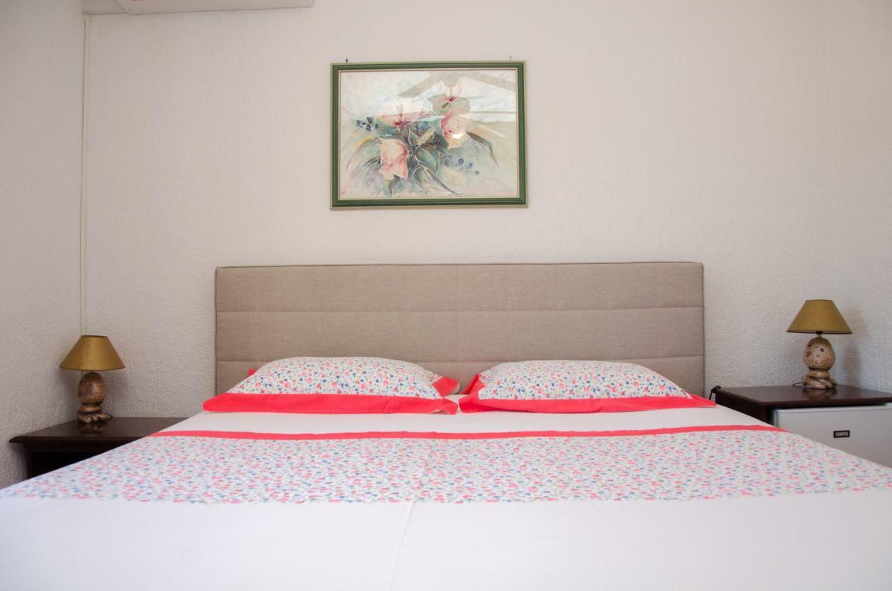 סנג' Guesthouse Ruza מראה חיצוני תמונה