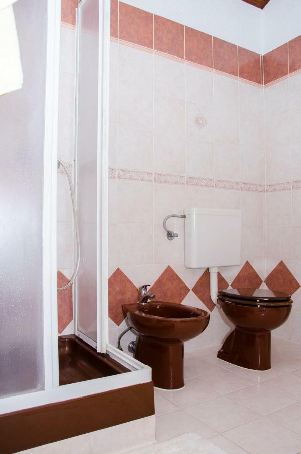 סנג' Guesthouse Ruza מראה חיצוני תמונה
